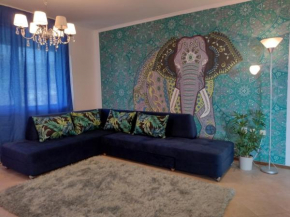 Luxury 2-bdr apts in African-style 